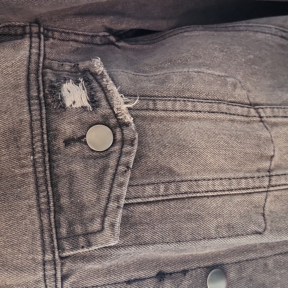 Buddy Love Jacket 🩶 - Picture 8 of 16